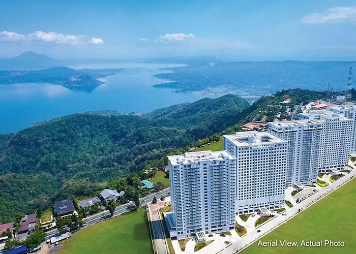 Wind Residence Designer Appt Overlooking Taal Lake - Tower 1 - 42Sqm
