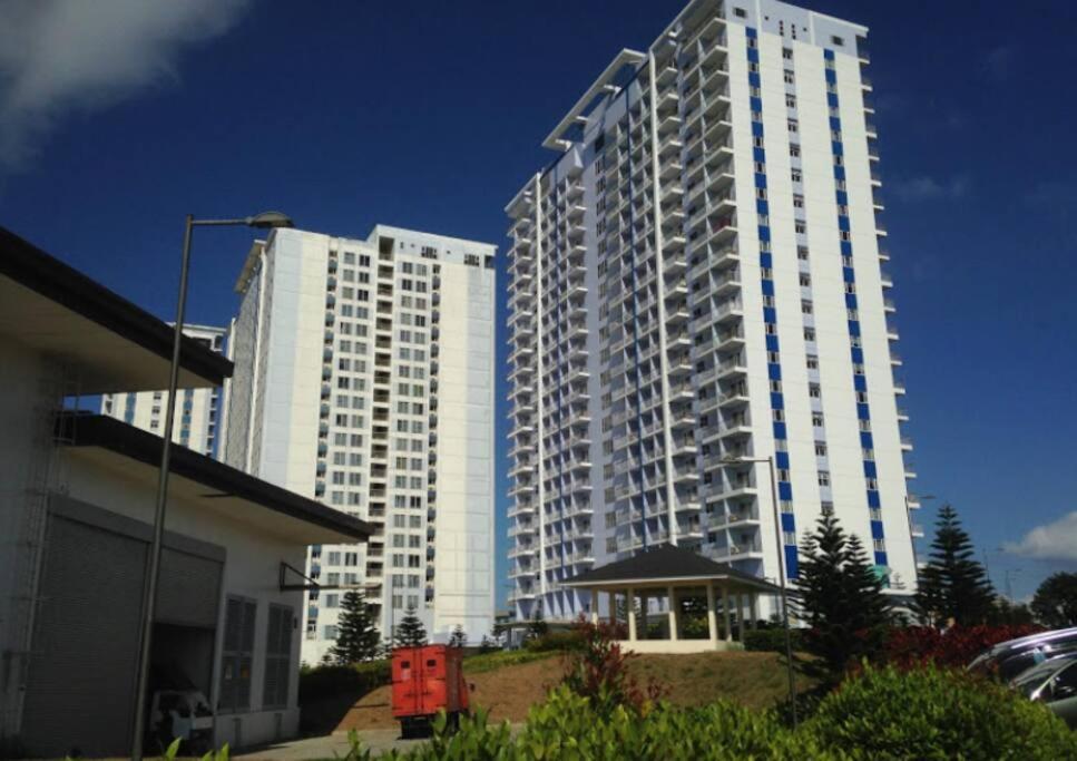 Apartment Wind Designer Appt Overlooking Taal - Tower 1 - 42sqm Tagaytay City