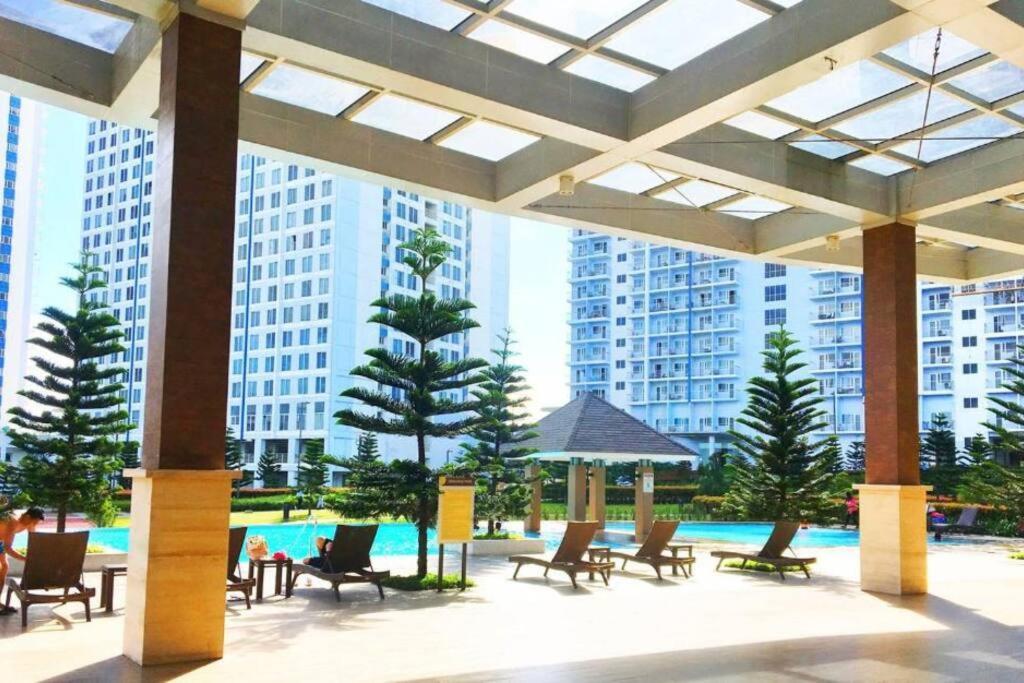 Wind Designer Appt Overlooking Taal - Tower 1 - 42sqm * Tagaytay City