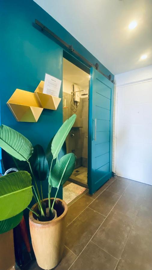 Wind Designer Appt Overlooking Taal - Tower 1 - 42sqm Apartment Tagaytay City