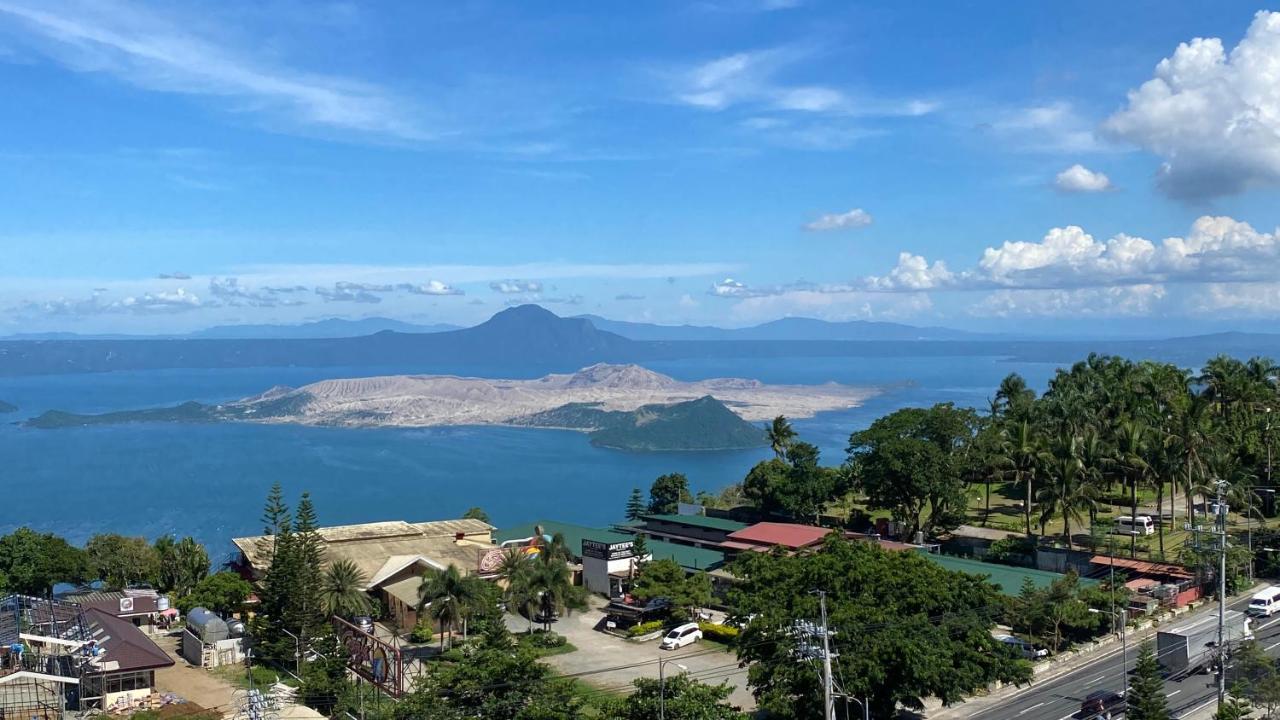 Wind Designer Appt Overlooking Taal - Tower 1 - 42sqm